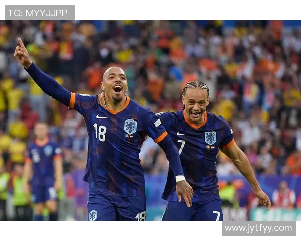 2000年欧锦赛经典对决荷兰队与意大利队的巅峰对抗回顾 2000年欧锦赛经典对决荷兰队与意大利队的巅峰对抗回顾